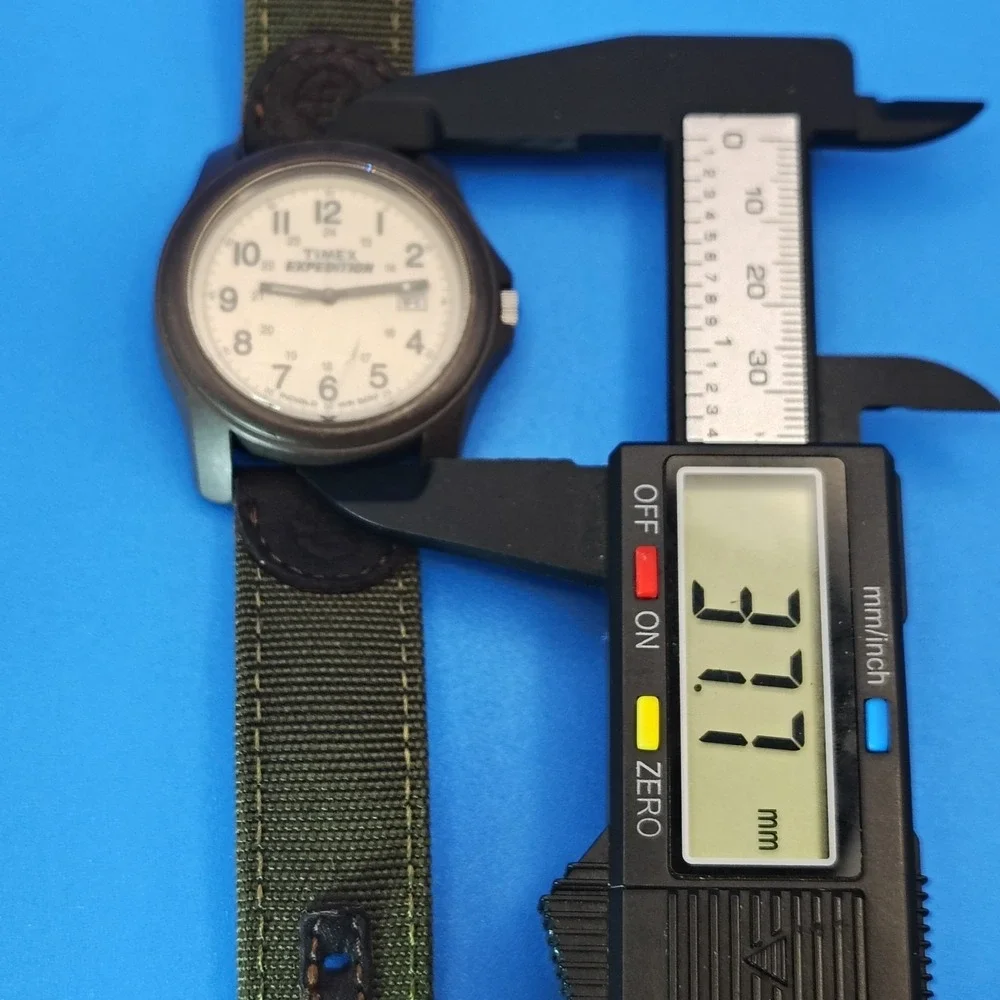 Vintage 2000 Timex Expedition Indiglo Date 38mm Mens Quartz Military Field Watch